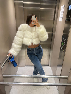 'FRONT ROW' Cropped Faux Fur Coat - Fox Tip White