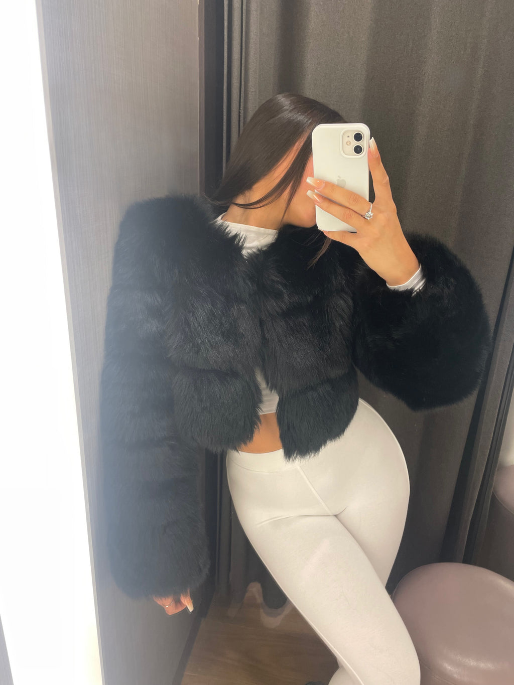 'FRONT ROW' Cropped Faux Fur Coat - Black