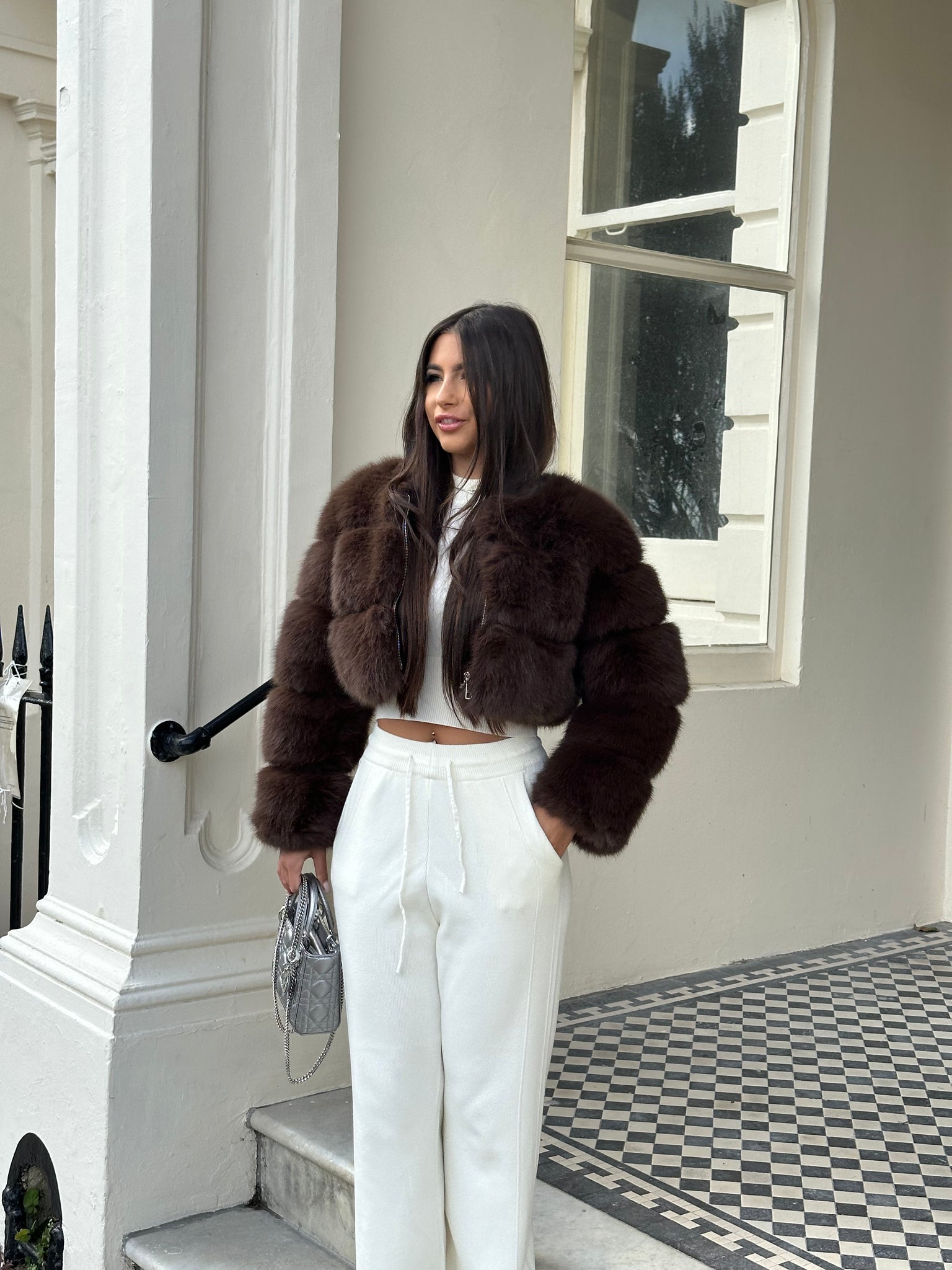 ‘FRONT ROW' Cropped Faux Fur Coat - Chocolate