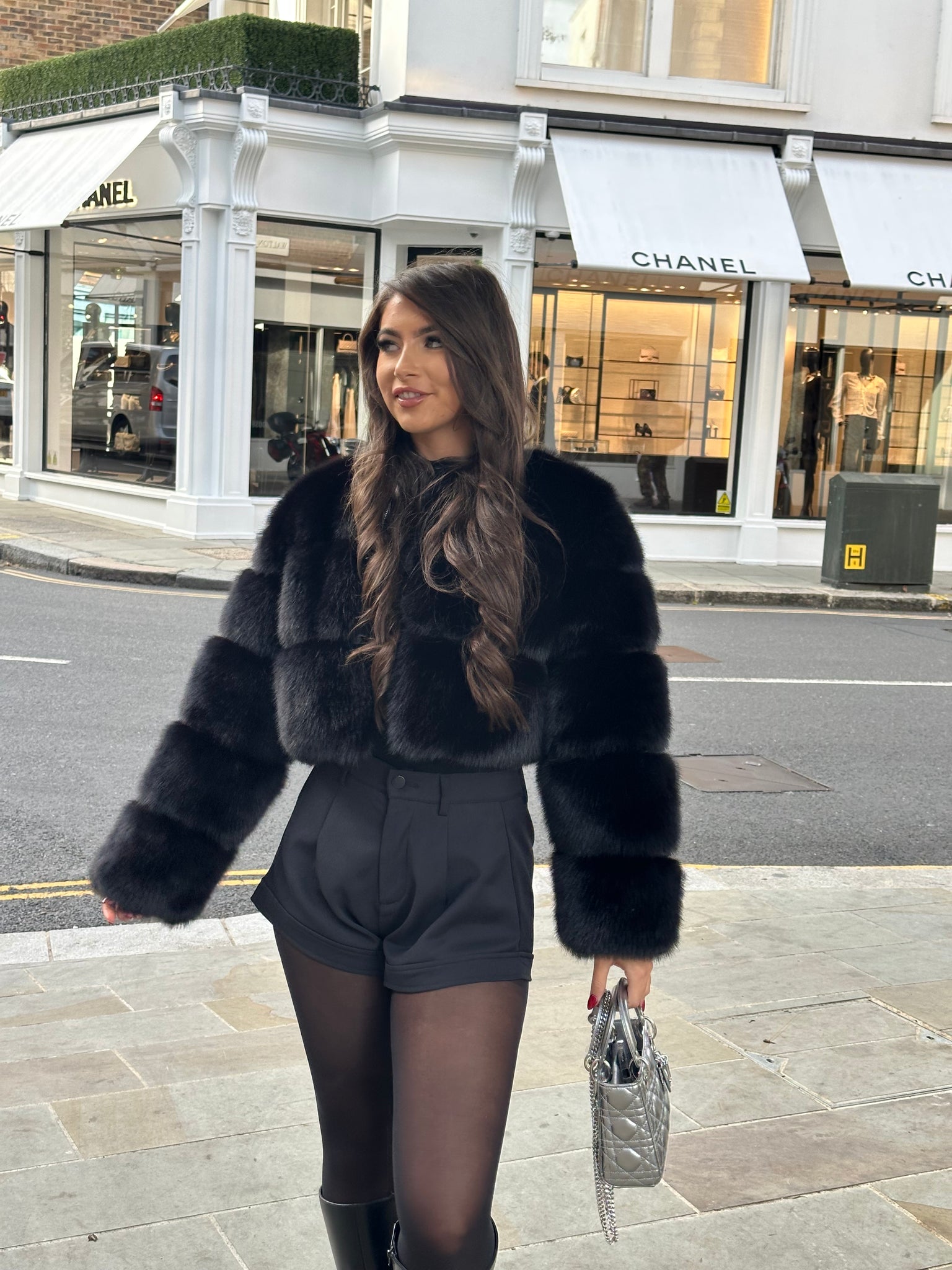 'FRONT ROW' Cropped Faux Fur Coat - Black