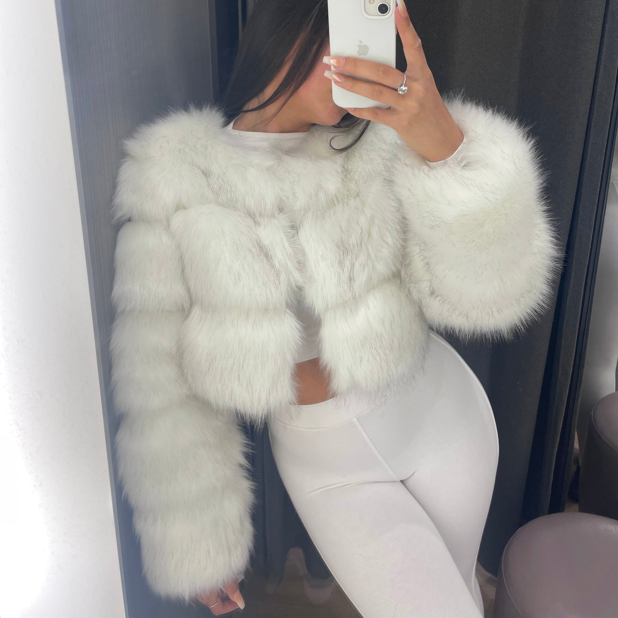 Cropped white fur coat discount